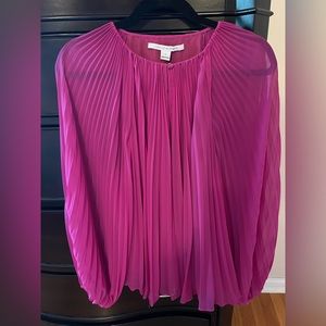 DVF pink pleated top! Like New!